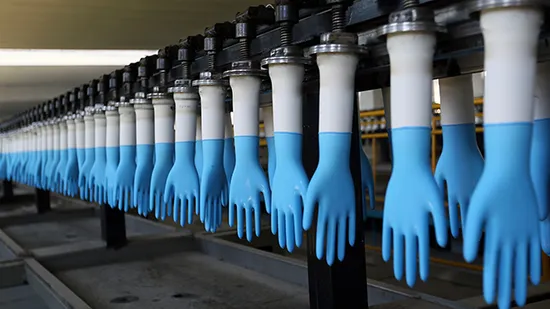 Manufacturer Powder-Free Nitrile Inspection Disposable Gloves for Food Touch